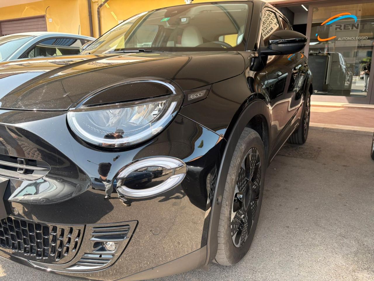 Fiat 600 Hybrid La Prima