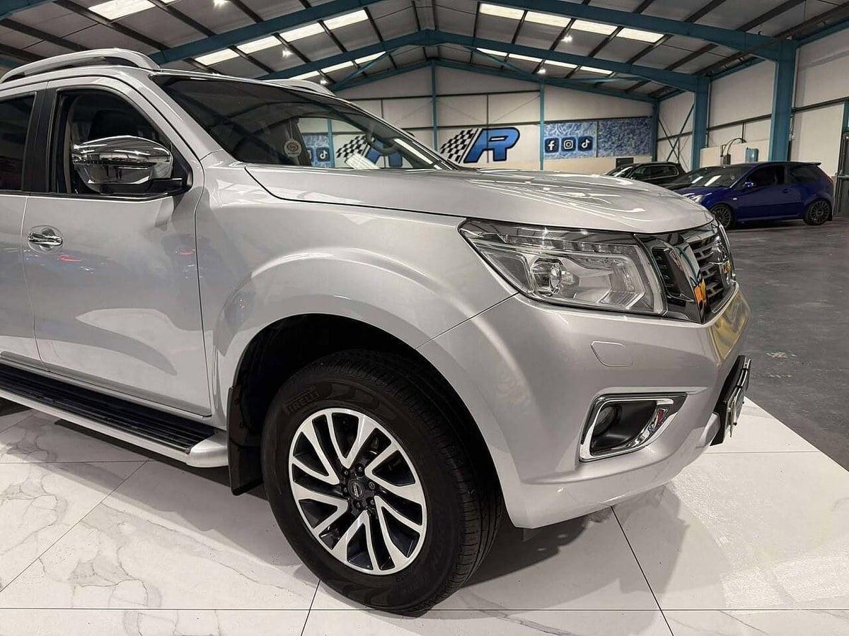 Nissan Navara 2.3 dCi 190 CV 4WD Double Cab Tekna * Differenziale Autobloccante