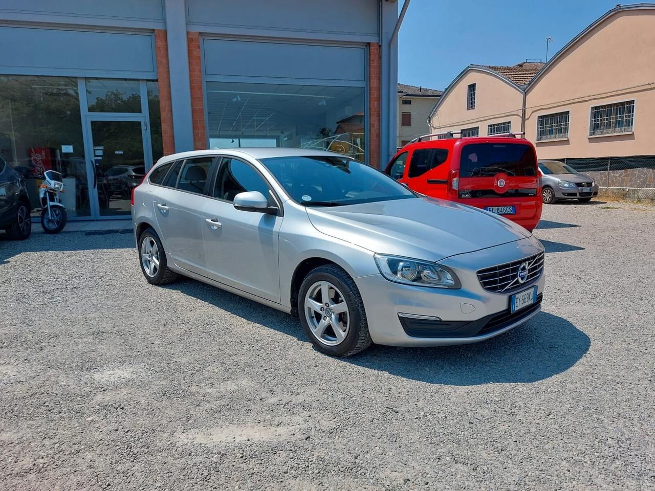 Volvo V60 D3 SW Momentum STUPENDA UNICO PROPRIETARIO