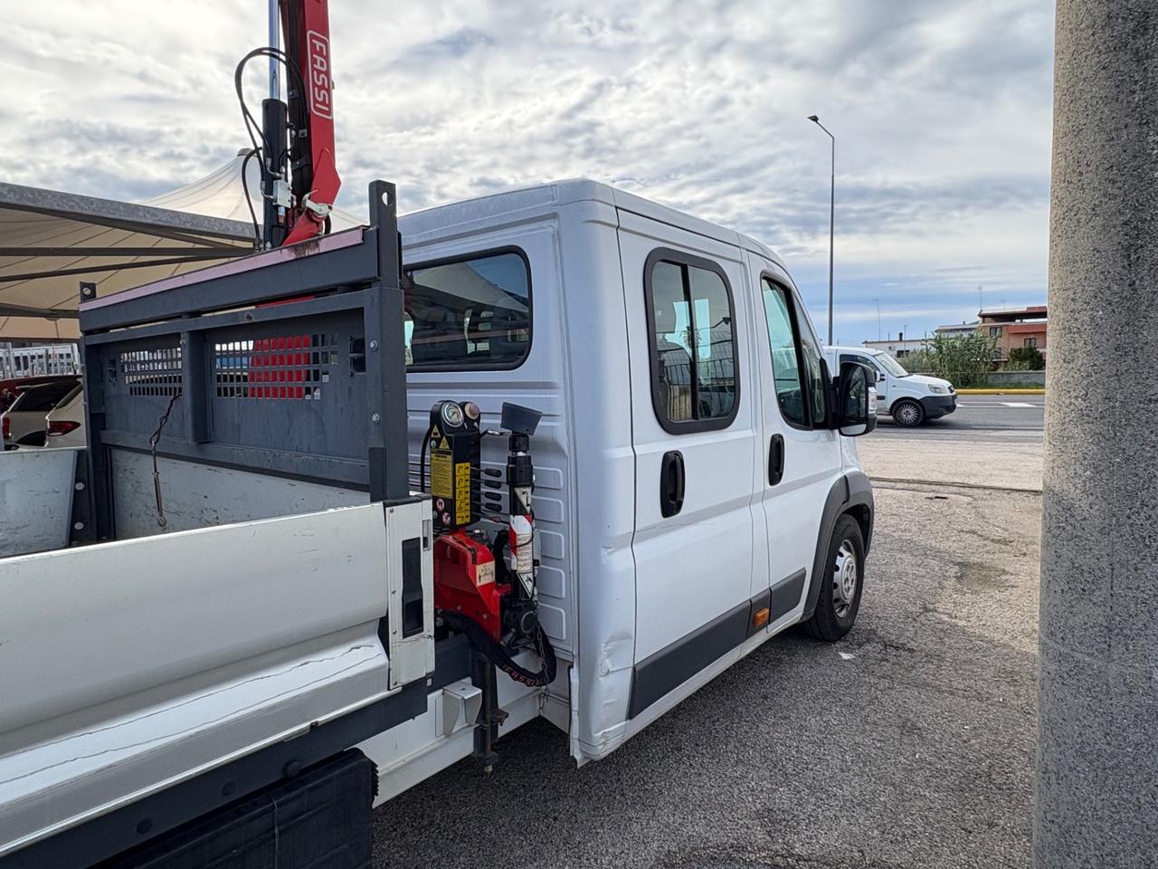 Fiat Ducato Maxi doppia cabina 7 posti gru fassi