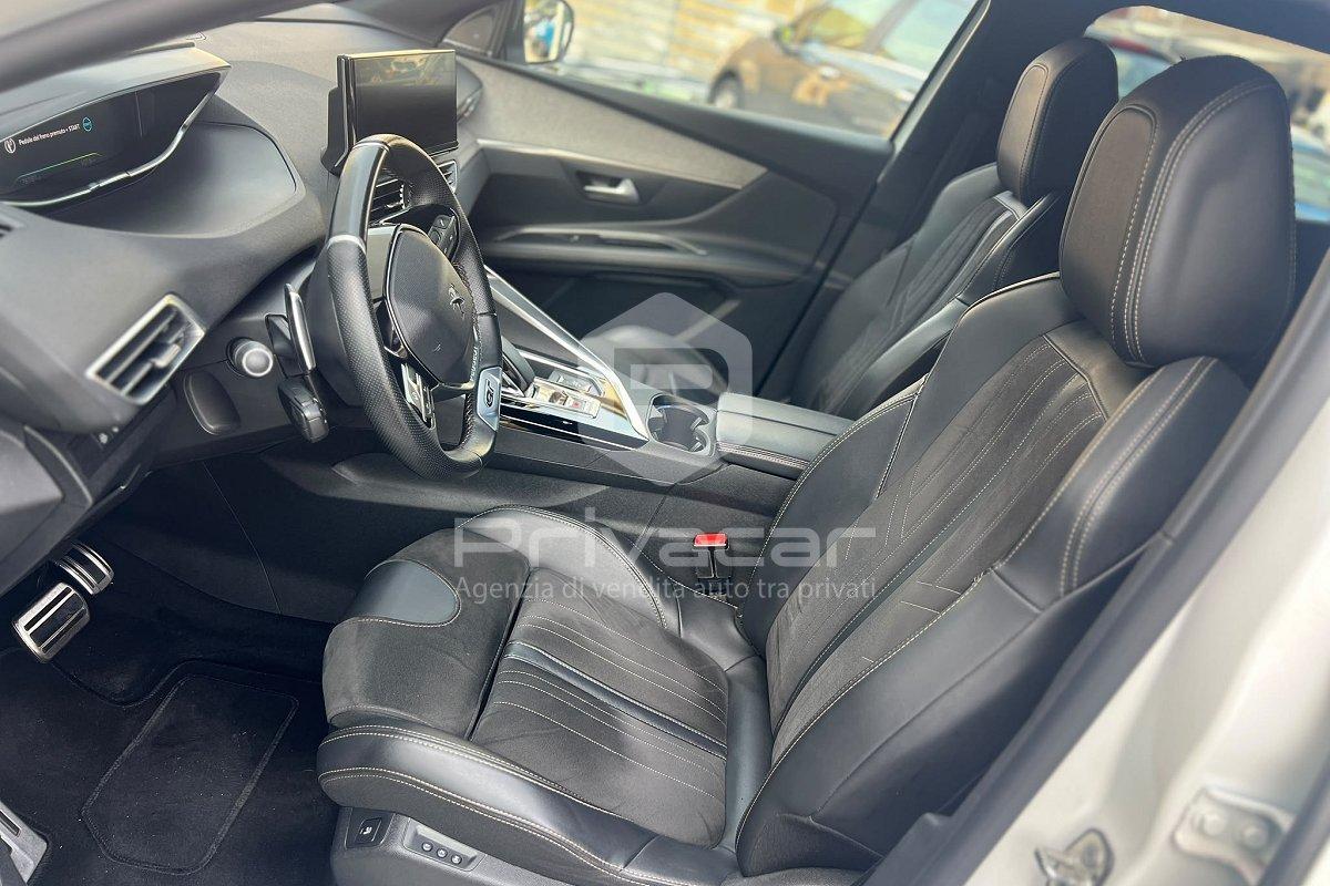 PEUGEOT 3008 Hybrid 225 e-EAT8 Allure Pack