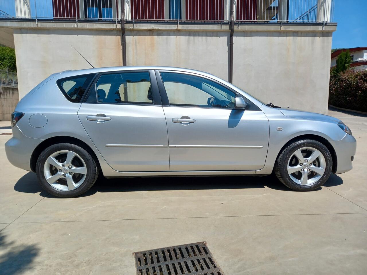 Mazda3 1.6 TD 16V 109CV Hot 77000 km