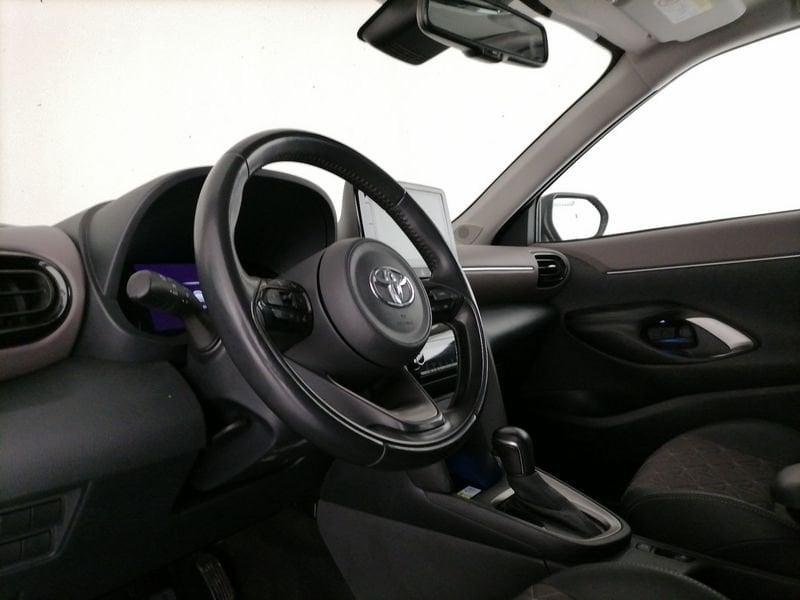 Toyota Yaris Cross 1.5h Lounge fwd 116cv e-cvt