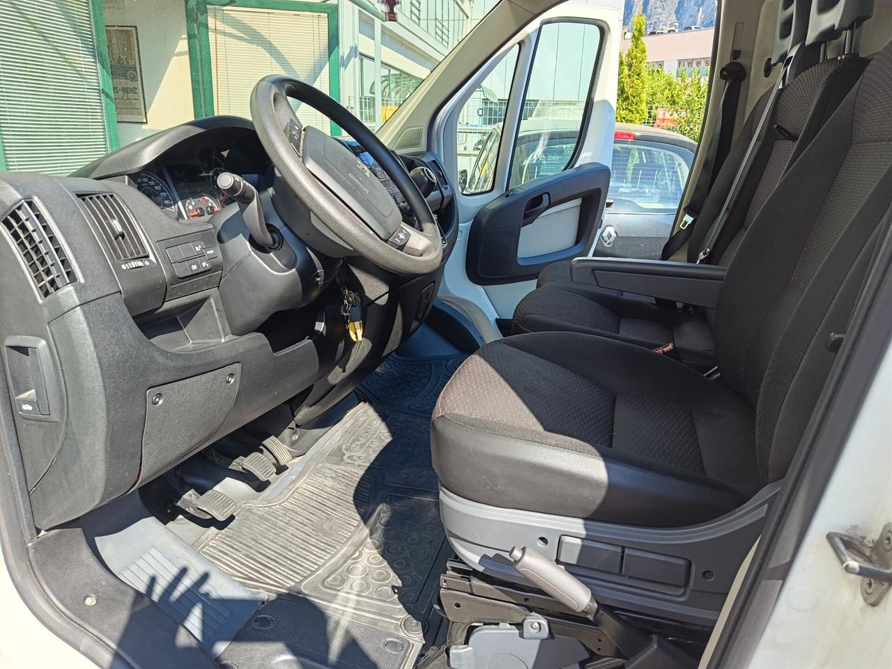 Peugeot Boxer 335 2.2 HDi/130CV FAP PLM-TA Furgone