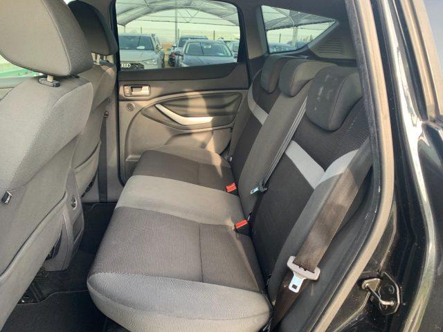 FORD Kuga + 2.0 TDCi 140 CV 2WD DPF