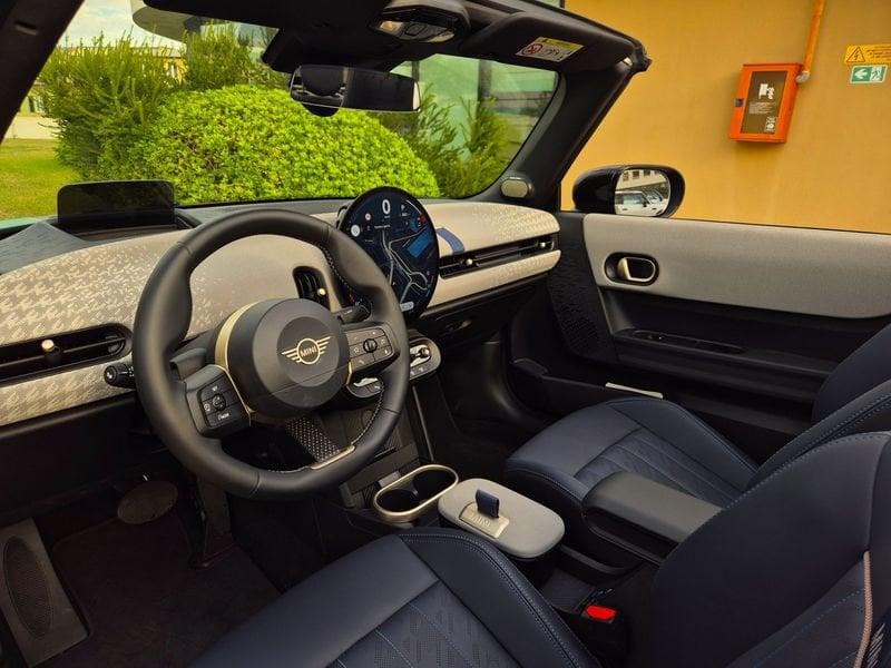 MINI Cooper Mini Cooper Cabrio 2.0 S Favoured auto