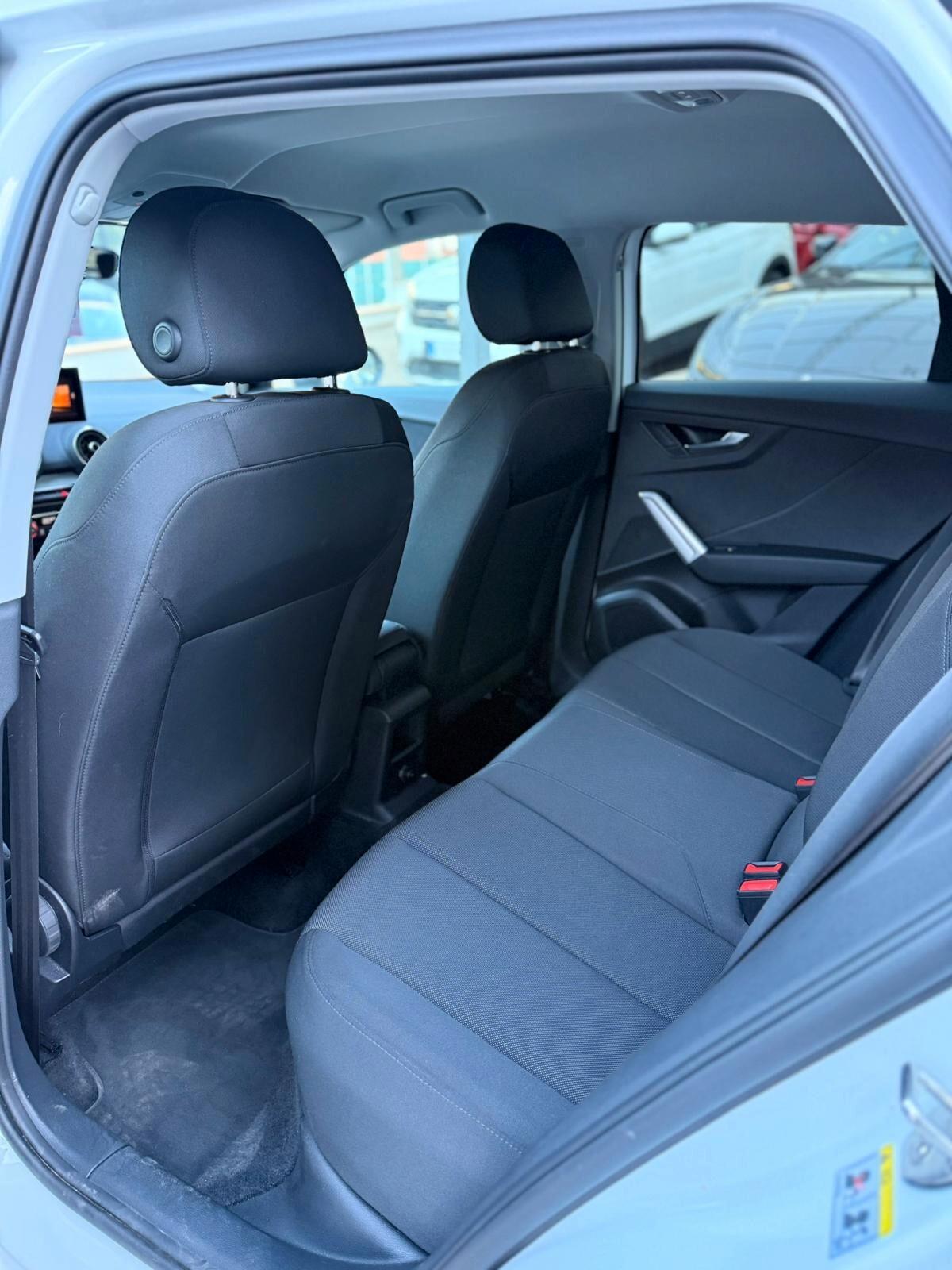 Audi Q2 35 TDI S tronic line Edition