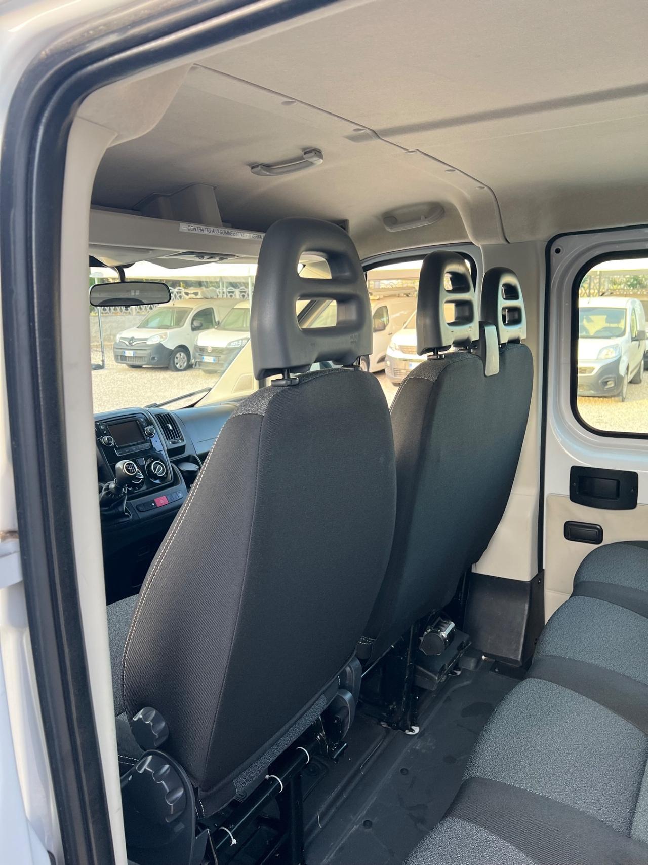 Fiat Ducato con Gru doppia cabina 7 posti
