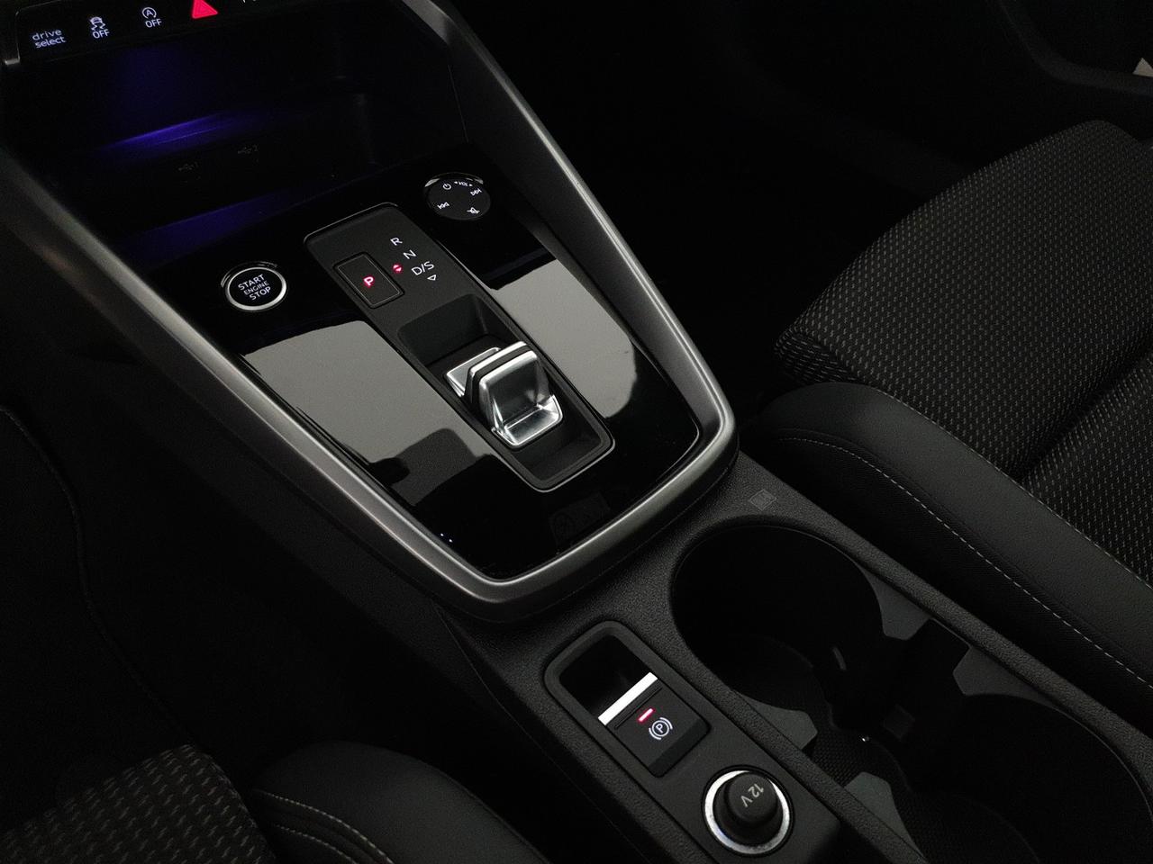 Sportback 35TDI 150CV S tronic Identity Black