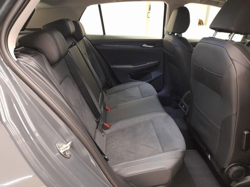 Volkswagen Golf 1.5 TSI eHybrid Style DSG