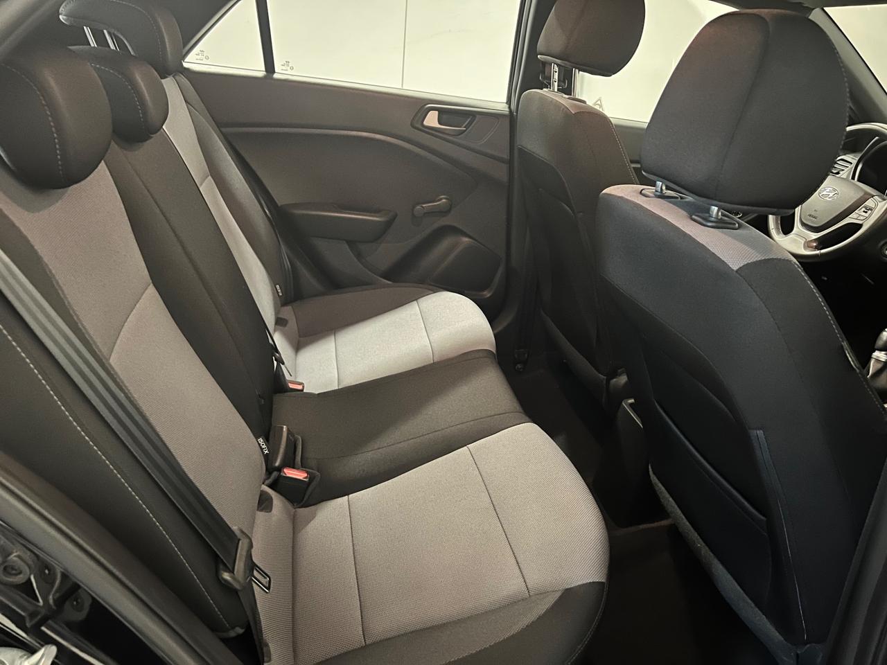 Hyundai i20 1.2 5 porte Blackline