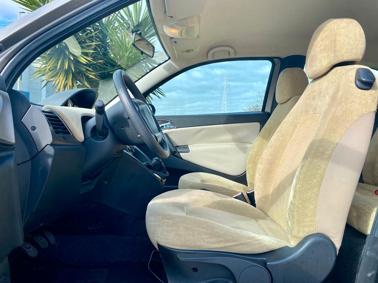 Lancia Ypsilon 1.2 Argento