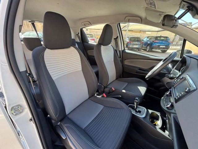 TOYOTA Yaris 1.5 Hybrid 5 porte Business
