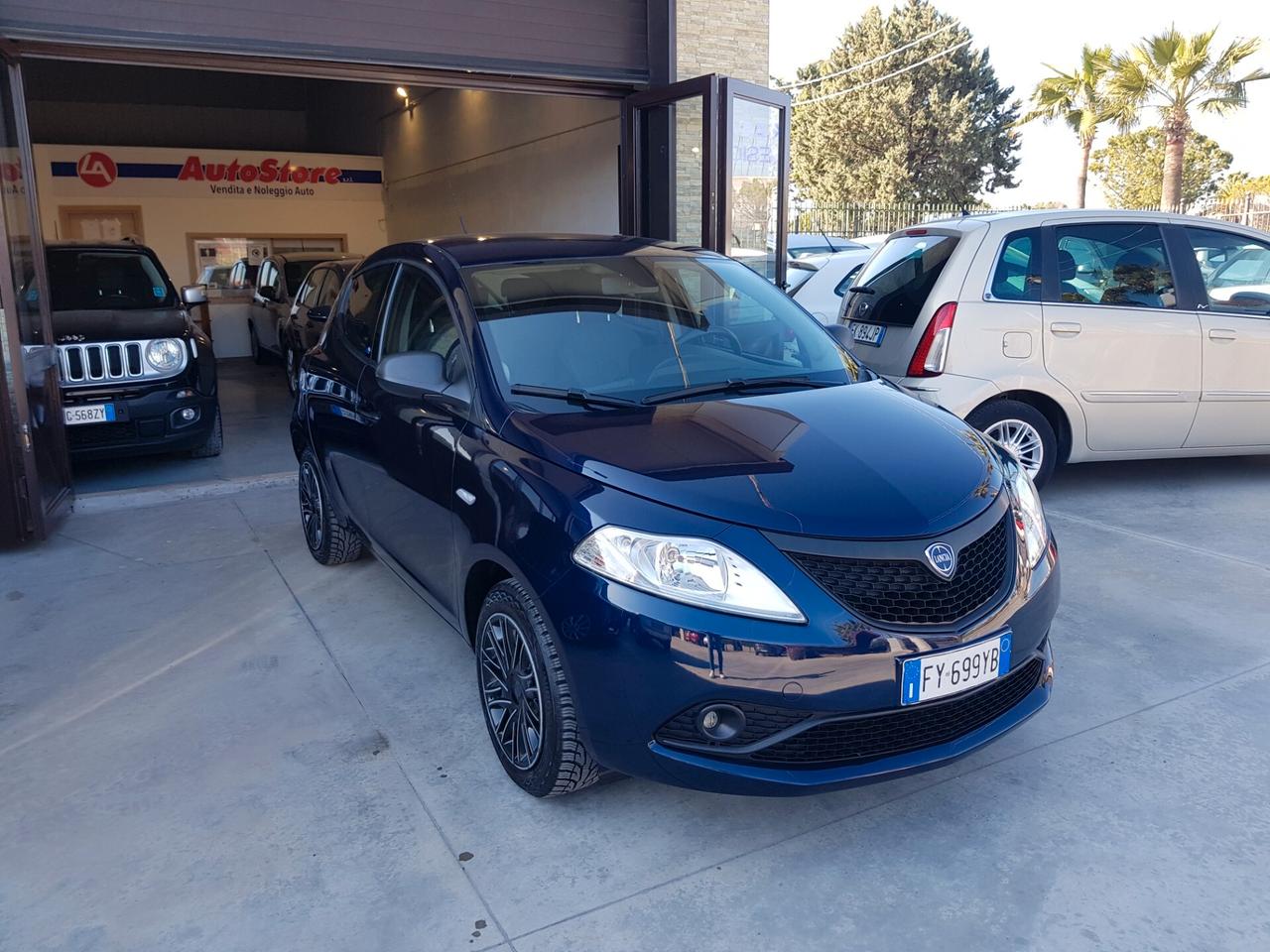 Lancia Ypsilon 1.2 69 CV 5 porte GPL Ecochic Gold