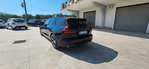 Volvo v60 (2018-->) - 2021