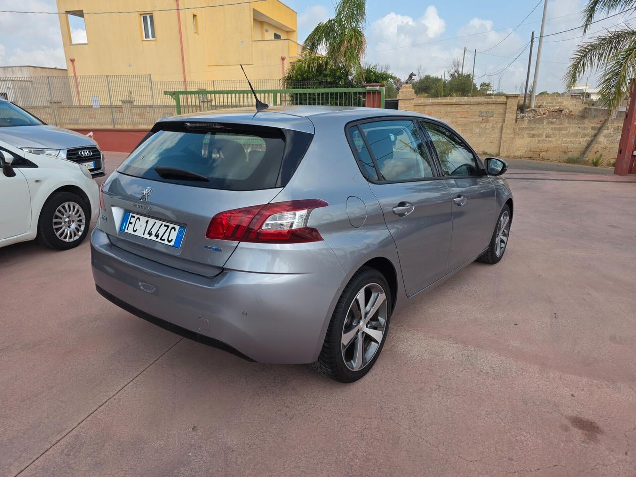 Peugeot 308 BlueHDi 120 S&S Active