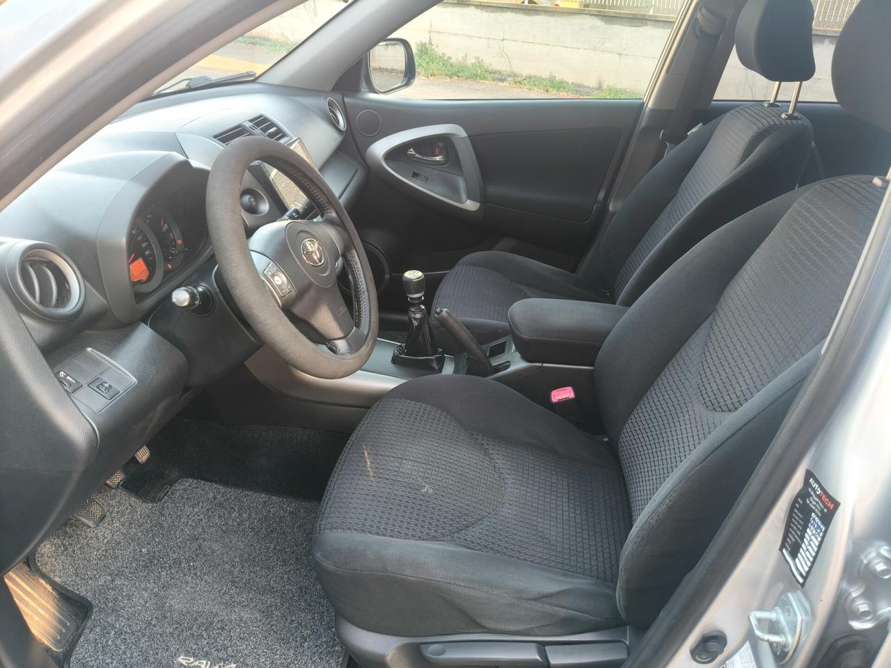 Toyota RAV 4 RAV4 2.2 D-4D 4x4