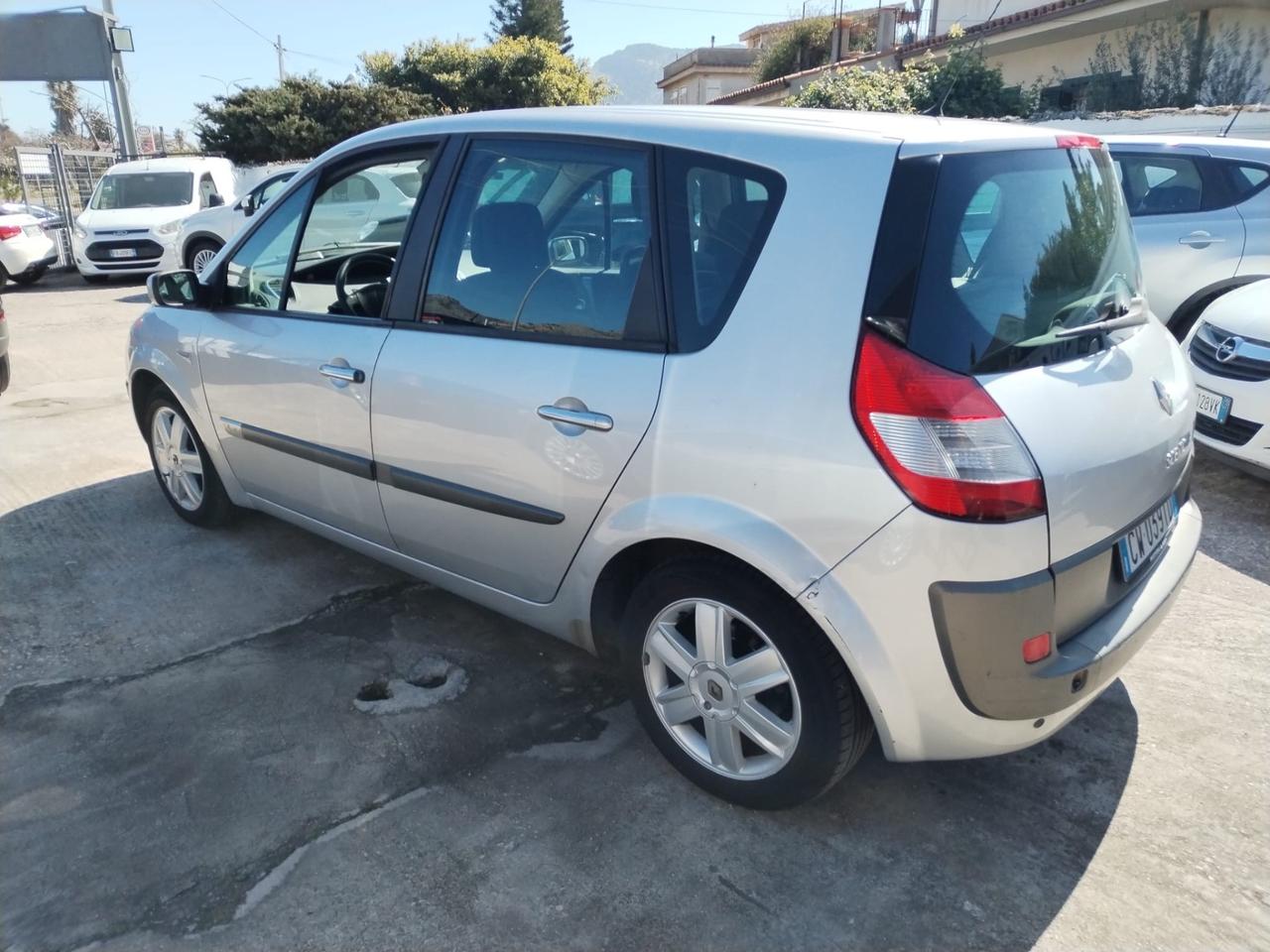 Renault Scenic Scénic 1.6 16V GPL Confort Dynamique