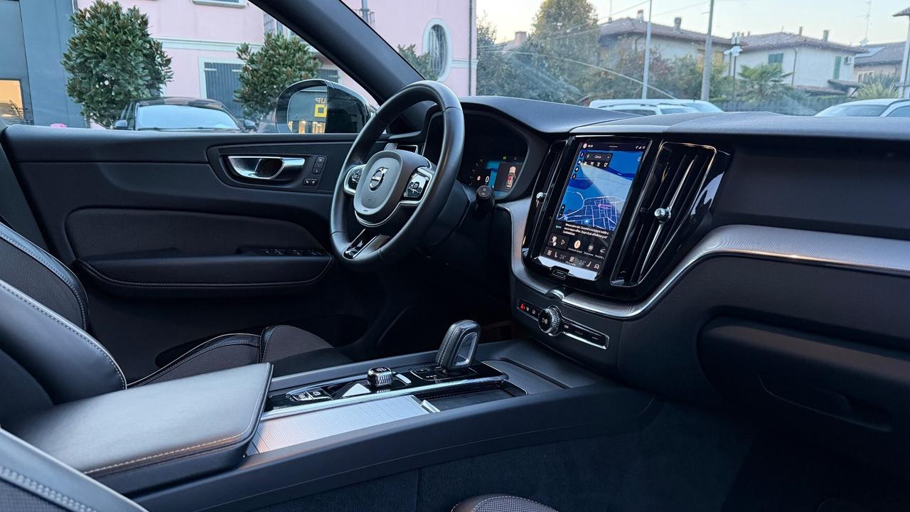 VOLVO XC60 R-DESIGN 197 CV - VIRTUAL COCKPIT, PELLE, FULL LED