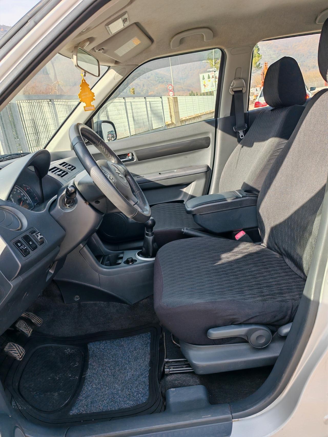 Suzuki Swift 1.3 4x4 5p. GL