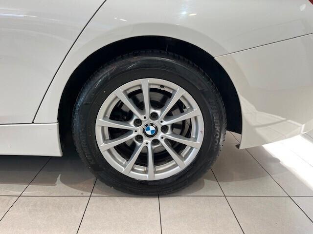 BMW 318 d Touring Business auto