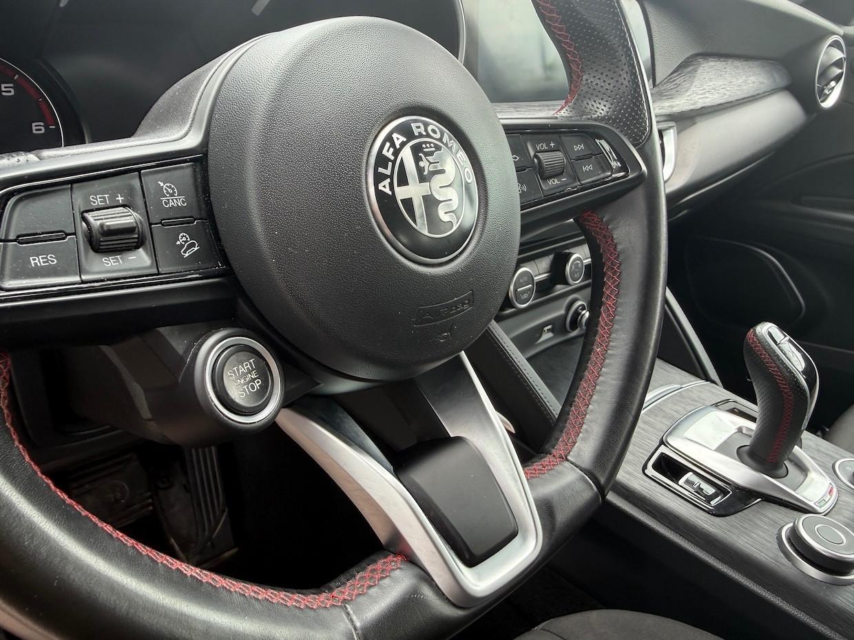 Alfa Romeo Stelvio 2.2 Turbodiesel 160 CV AT8 RWD Rosso Edizione