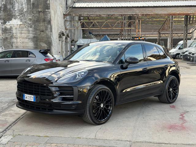PORSCHE Macan 2.0
