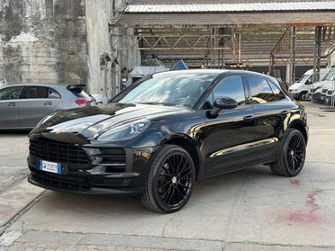PORSCHE Macan 2.0