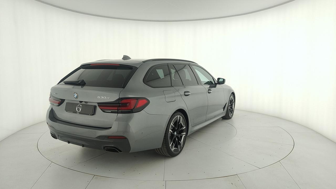 BMW Serie 5 G31 2020 Touring LCI - 530d Touring mhev 48V xdrive Business auto