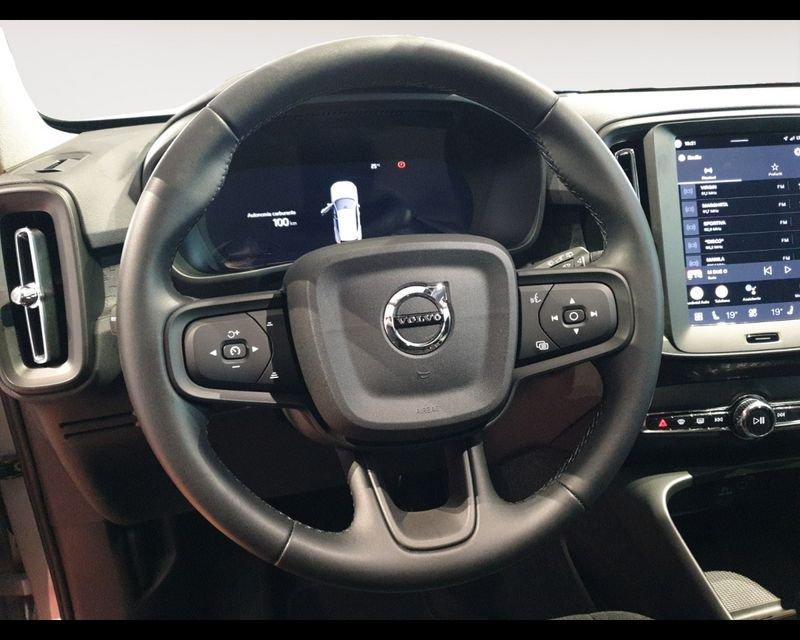 Volvo XC40 (2017-->) B3 automatico Essential