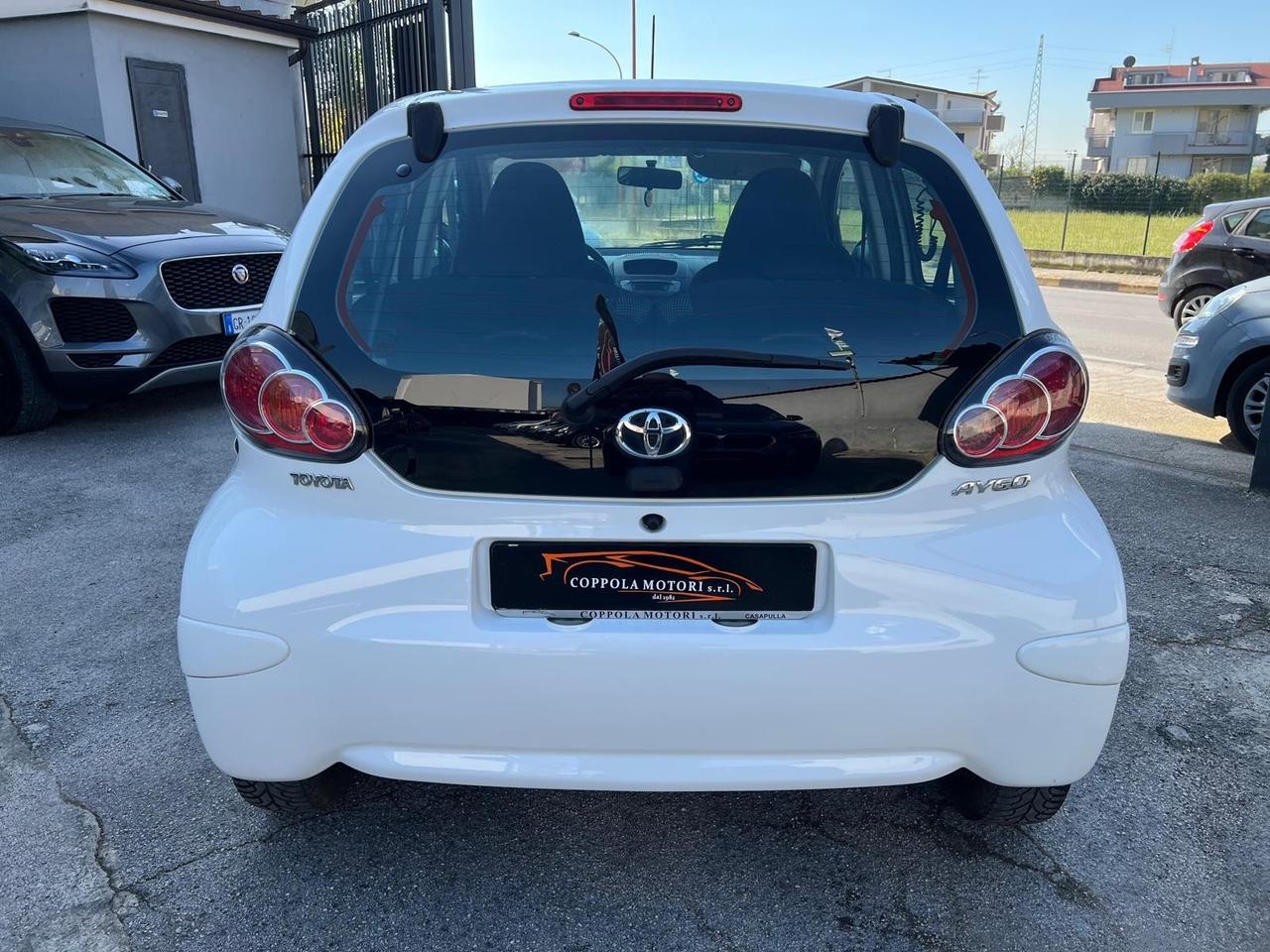 Toyota Aygo 1.0 12V VVT-i 5 porte Sol Clima