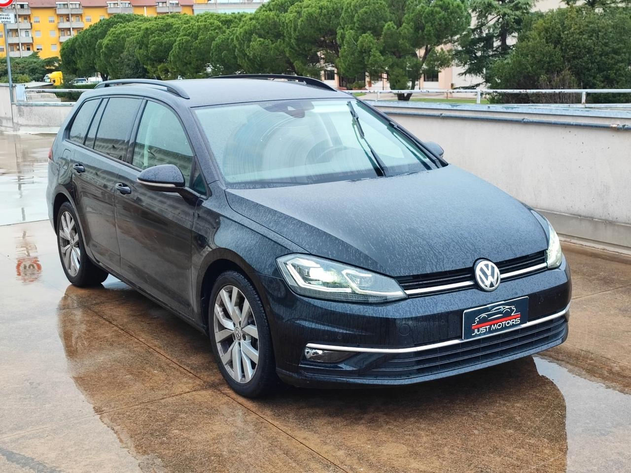 Volkswagen Golf Variant 1.6 TDI 115 CV DSG Highline BlueMotion Tech.