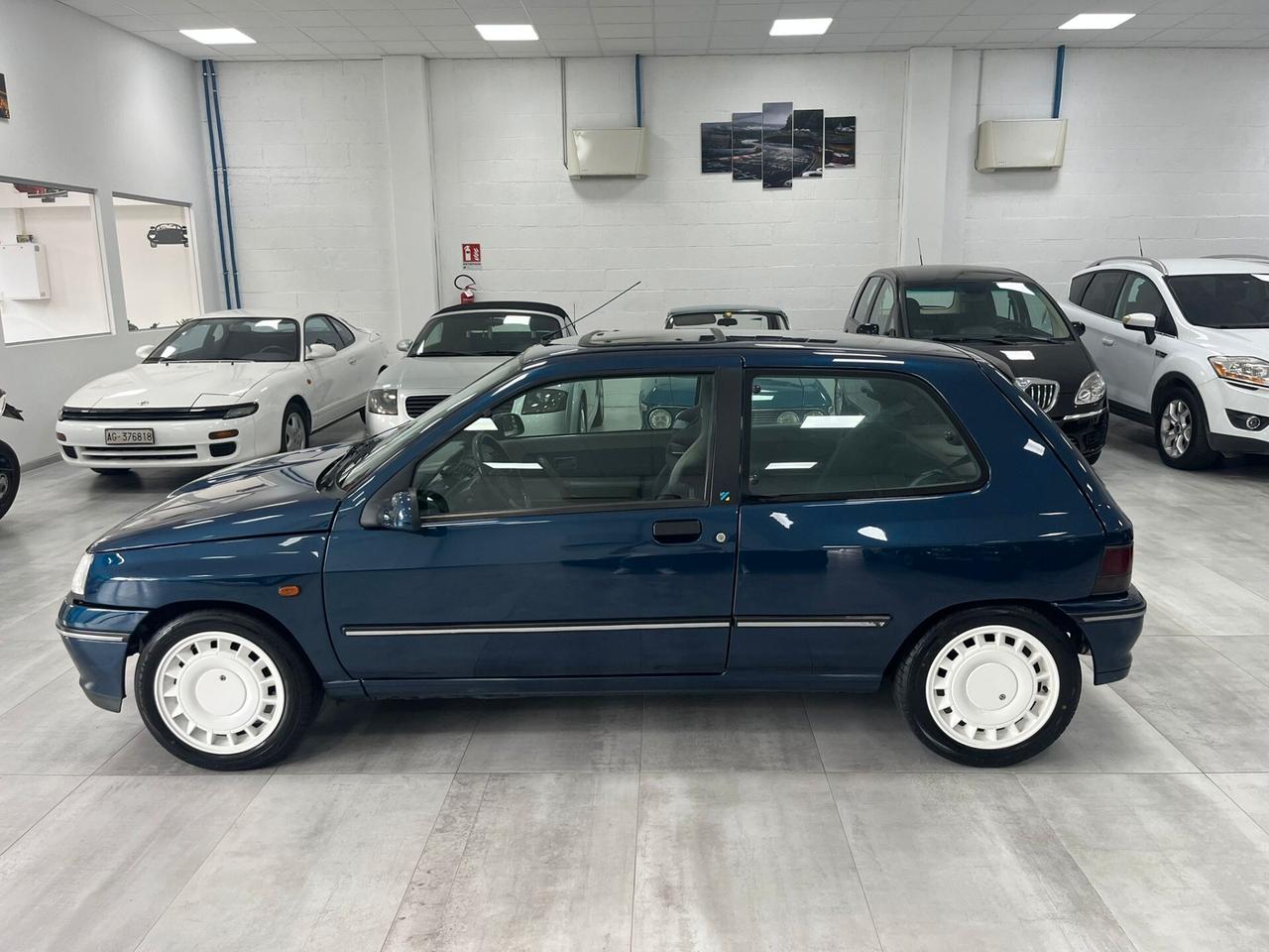 Renault Clio 3p 1.8 16v cat.