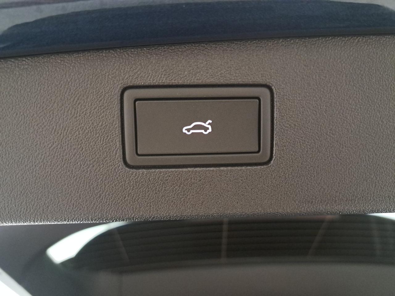 Volkswagen Tiguan 2.0 tdi r-line plus 150cv dsg