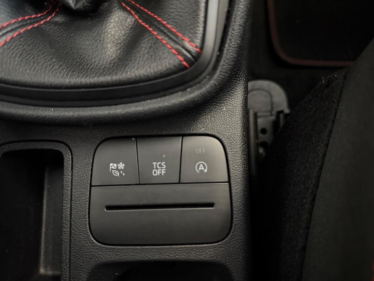 Ford Fiesta 1.0 Ecoboost Hybrid 125 CV 5 porte ST-Line