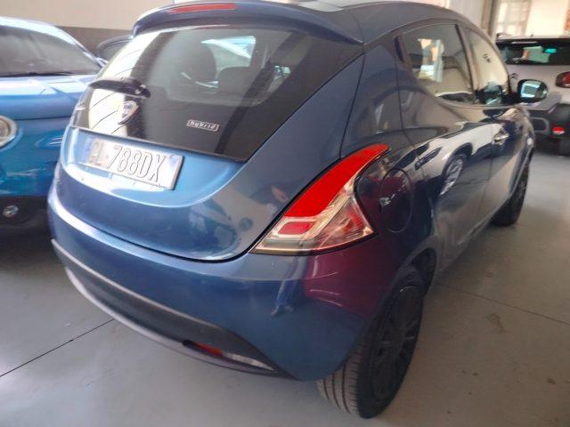 LANCIA Ypsilon 1.0 FireFly 5 porte S&S Hybrid Ecochic Silver