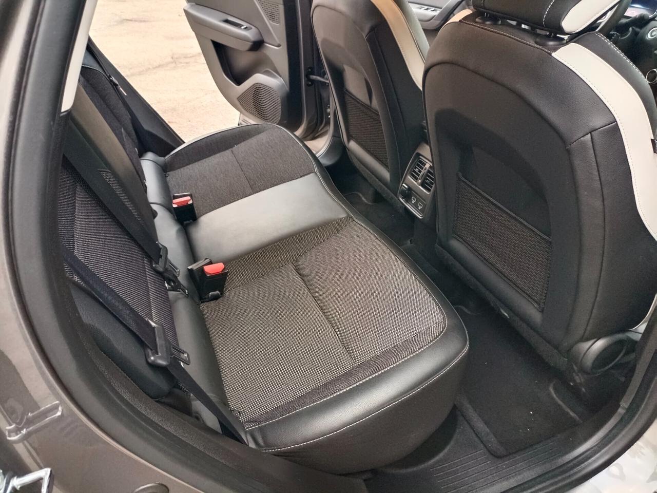 Renault Captur Hybrid 140 CV Techno