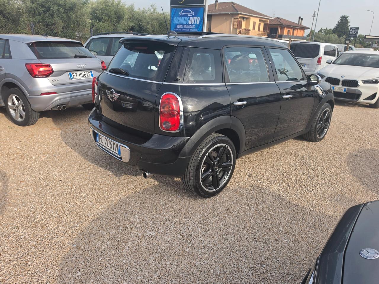Mini Cooper Countryman 1.6 D neopatentati