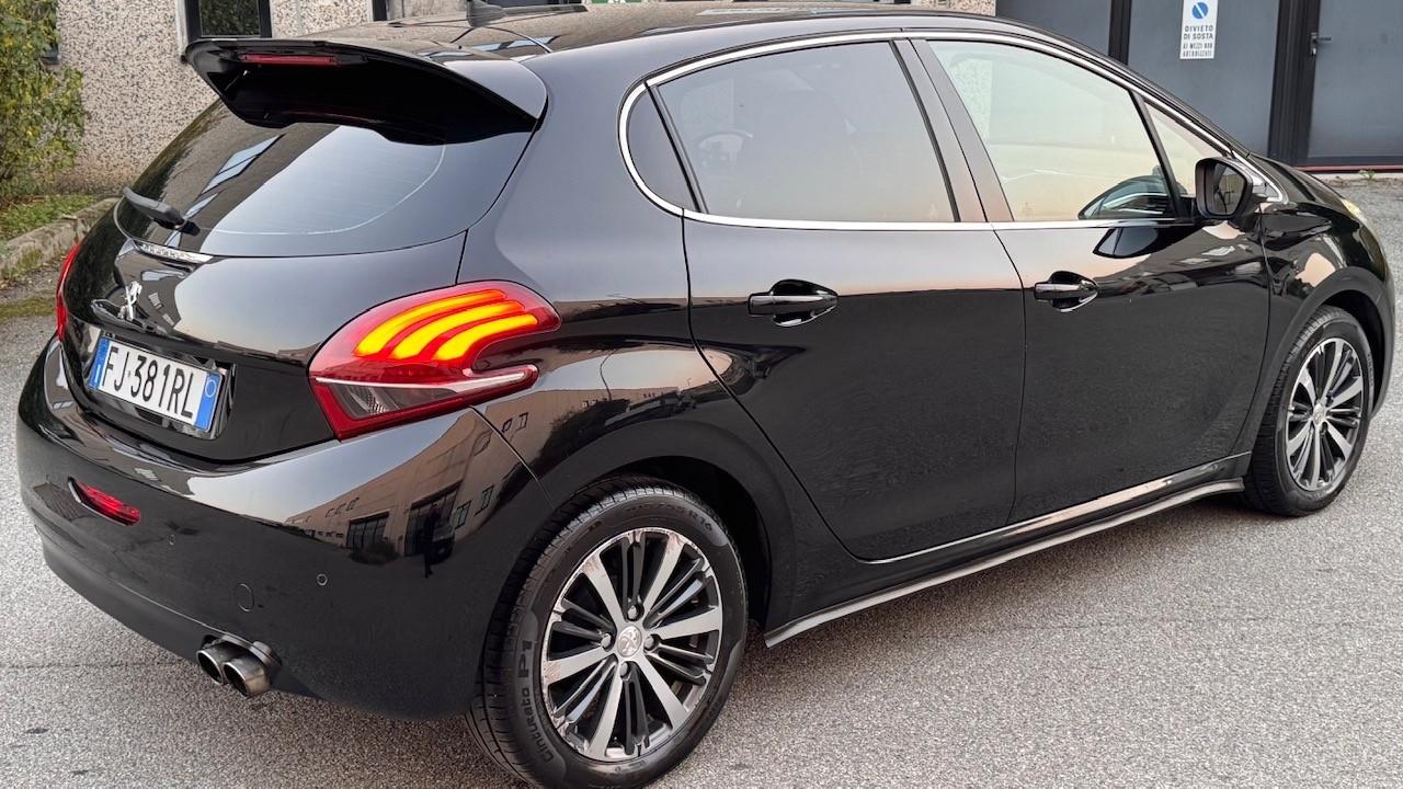 Peugeot 208 PureTech 82 5p. GPL Allure ok neo patentati