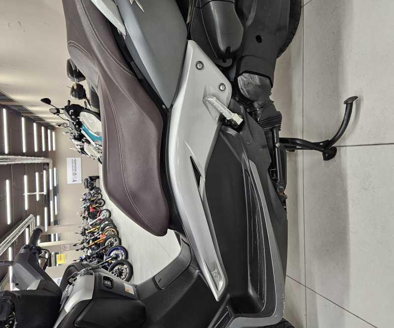 Yamaha X-Max 125 - 2011