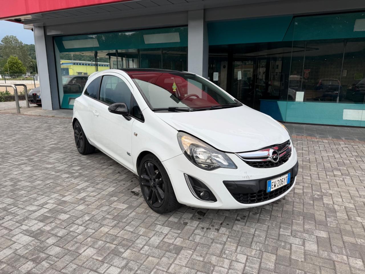 Opel Corsa 1.2 BENZINA 2014 - NEOPATENTATI