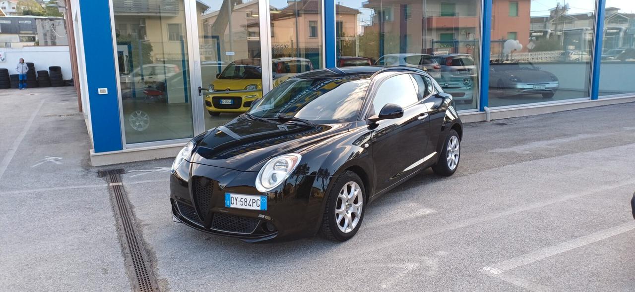 Alfa Romeo MiTo 1.4 105 CV M.air S&S Distinctive Sport Pack