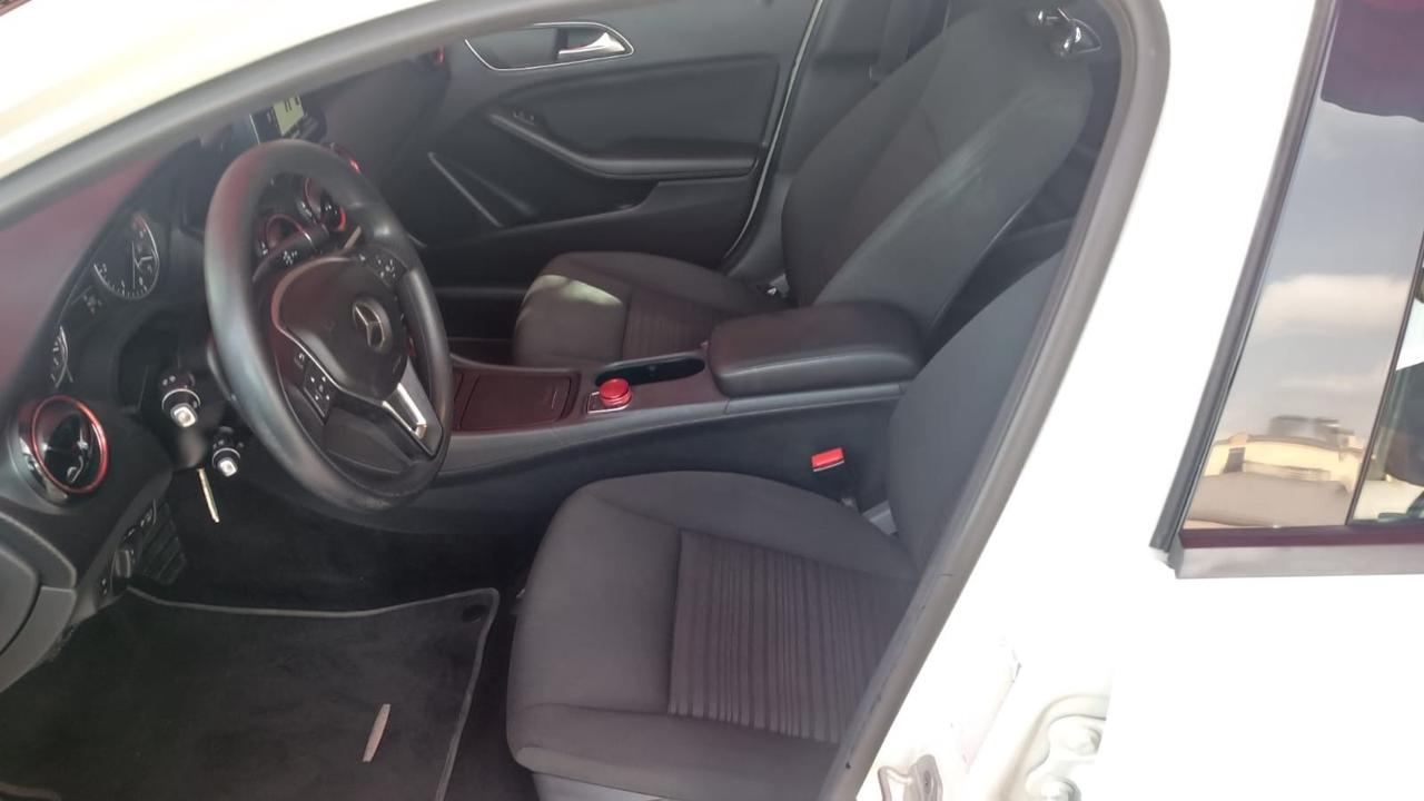 Mercedes-benz A 160 CDI Premium