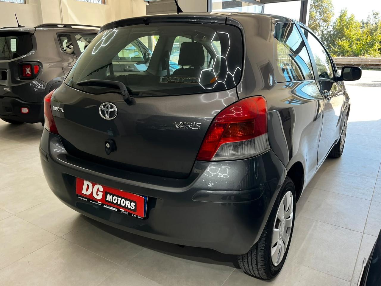 Toyota Yaris 1.0 3 porte