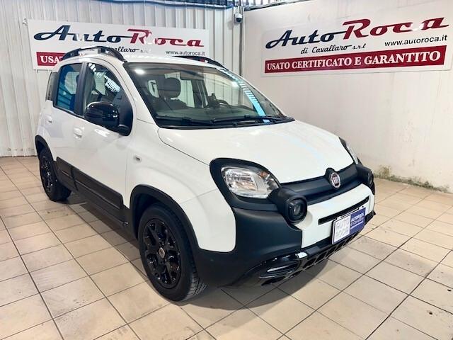 Fiat Panda 1.0 FireFly S&S Hybrid City Cross TRUSSARDI
