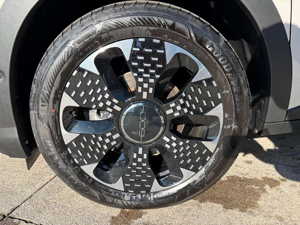 Fiat 600 Hybrid 110 CV DCT MHEV La Prima 2025 KM 0 IVA ESPOSTA Tua a soli 249 Euro al mese