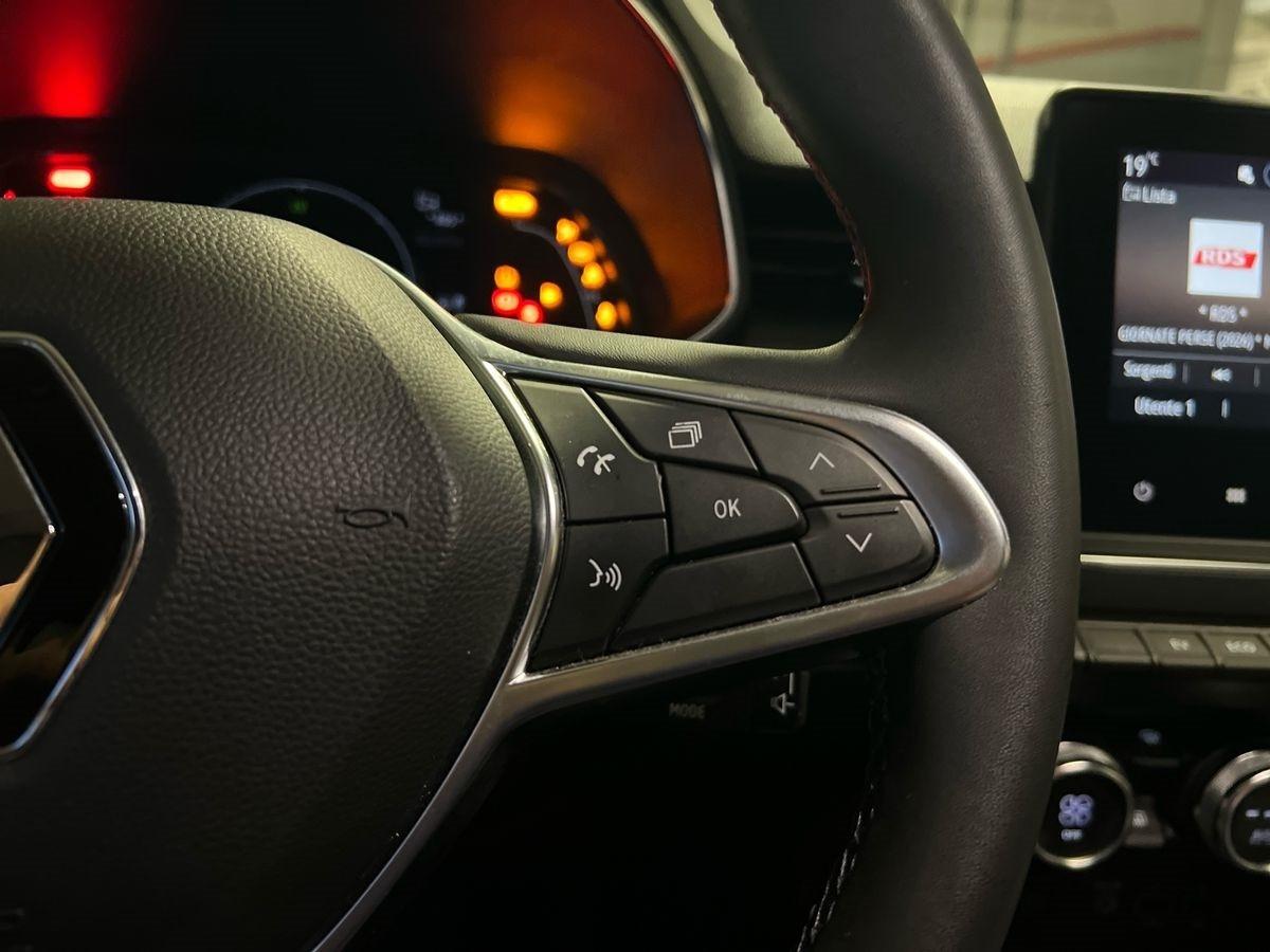 RENAULT Clio 5ª serie - Clio Full Hybrid E-Tech 140 CV 5 porte Intens