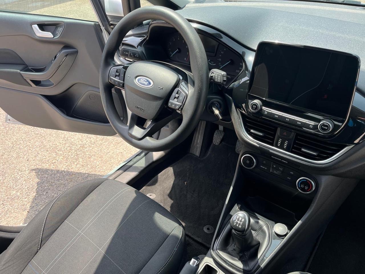 Ford fiesta 5P-1.1 benz/cv 86-km 50000-12/2018