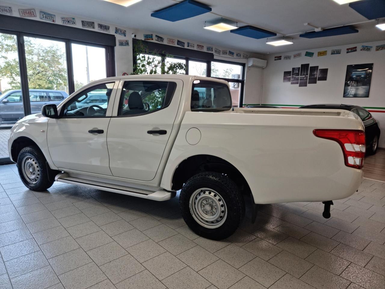 Mitsubishi L200 2.4D N1 IVA ESPOSTA