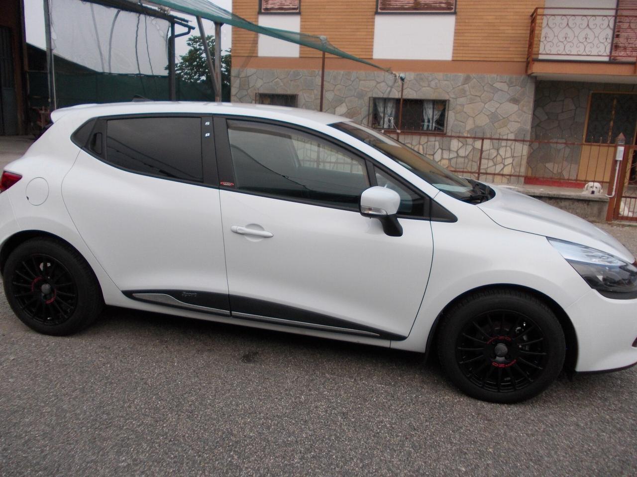 Renault Clio 1.2 SPORT16V-73CV 5 p.KM95602-SI NEOPATENTATI